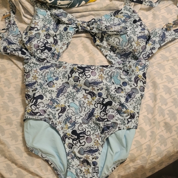 Modcloth The Sienna Bathing Suit in Sea Critters - Picture 4 of 7